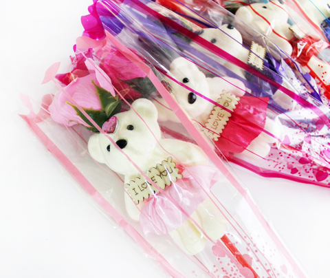 單支小熊香皂花(康乃馨或玫瑰花)